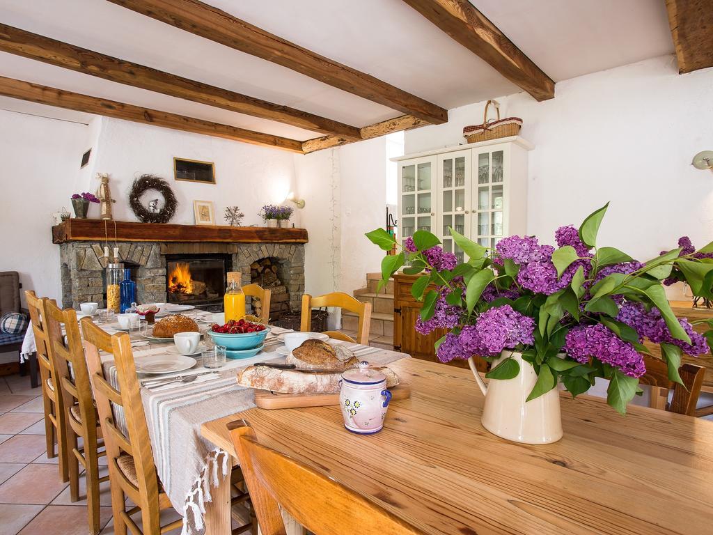 آم Gite-Auberge De Montvilliers المظهر الخارجي الصورة