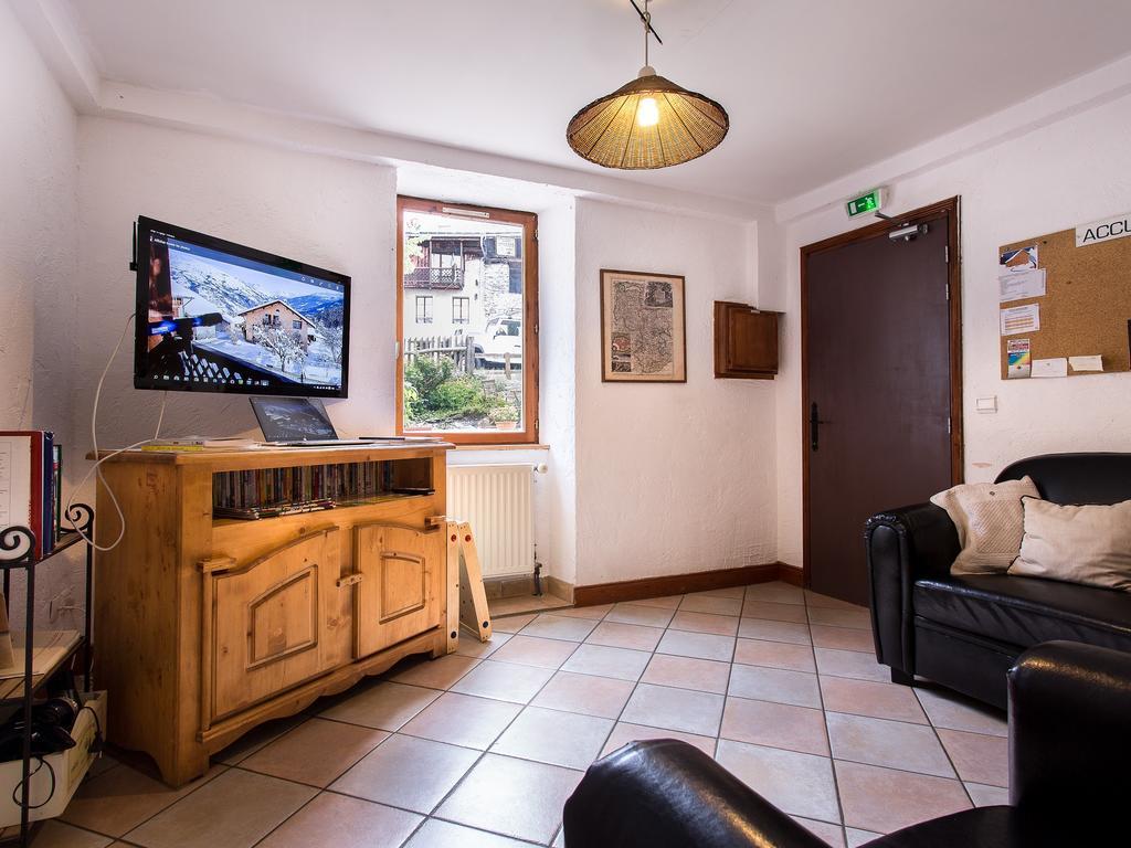 آم Gite-Auberge De Montvilliers المظهر الخارجي الصورة