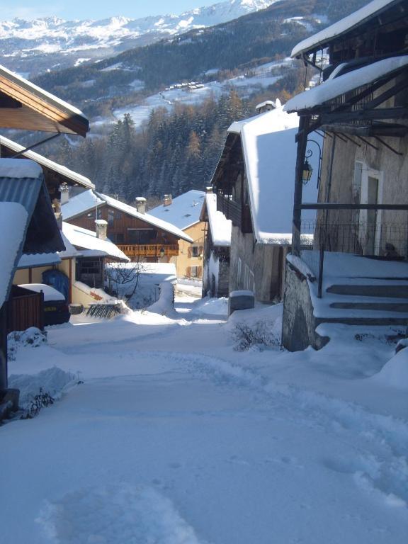 آم Gite-Auberge De Montvilliers المظهر الخارجي الصورة